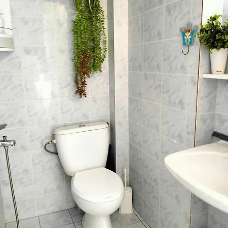 Дом отдыха Kula Kula - Family-friendly Summer In Nea - 400m From The - Private Parking Флогита
